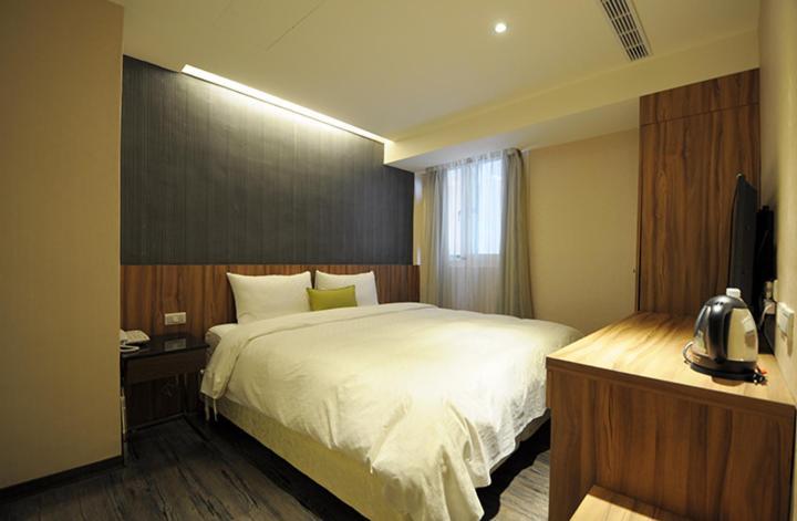 Hotel 欣欣時尚旅店松山站 Taipei Esterno foto